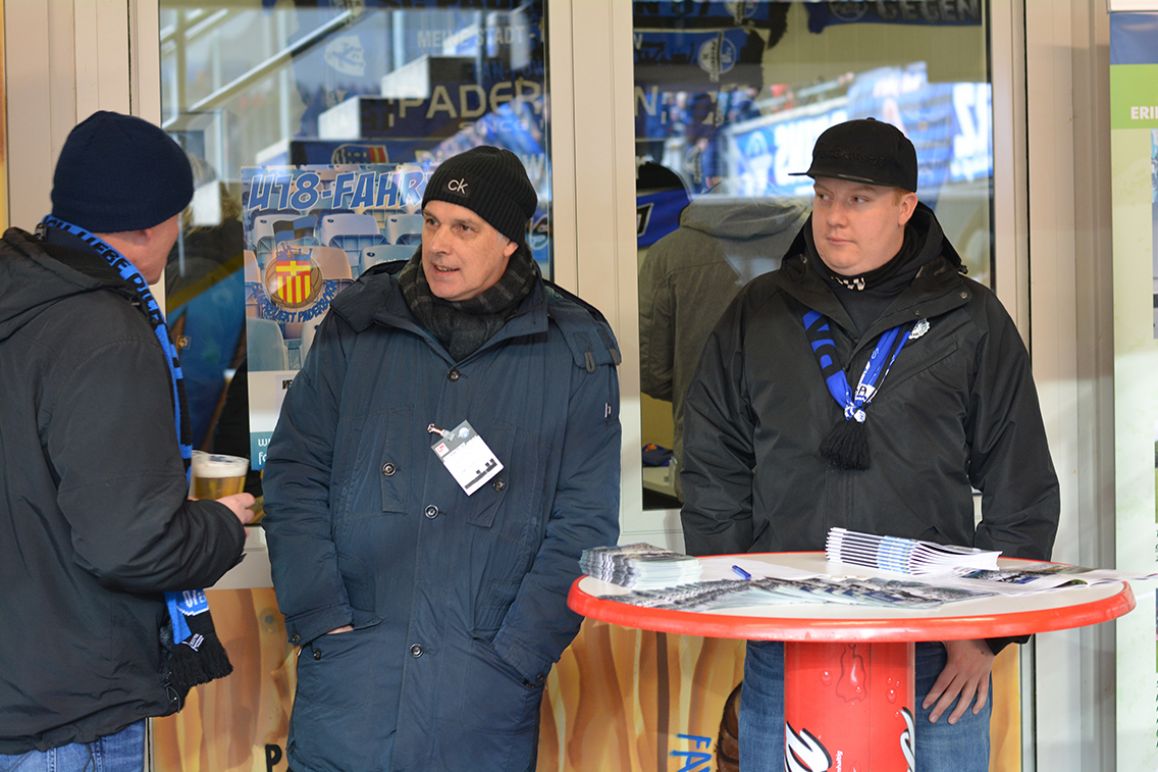 Auch der Fußball in Paderborn steht für Demokratie und Toleranz ein.